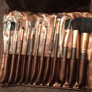 12 piece make up brushes